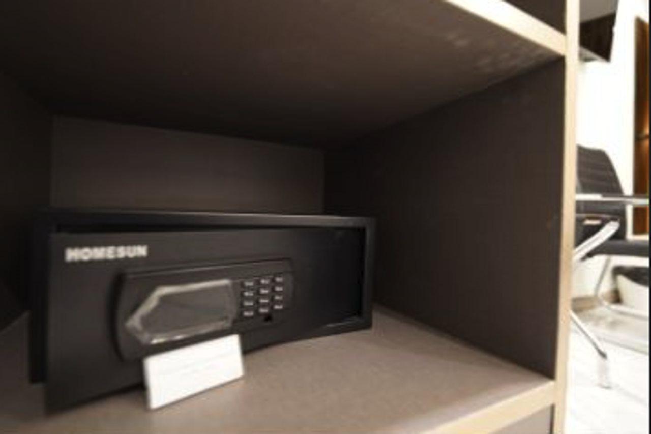 Roomquest Sukhumvit36 Bts Thonglor Bangkok Bagian luar foto
