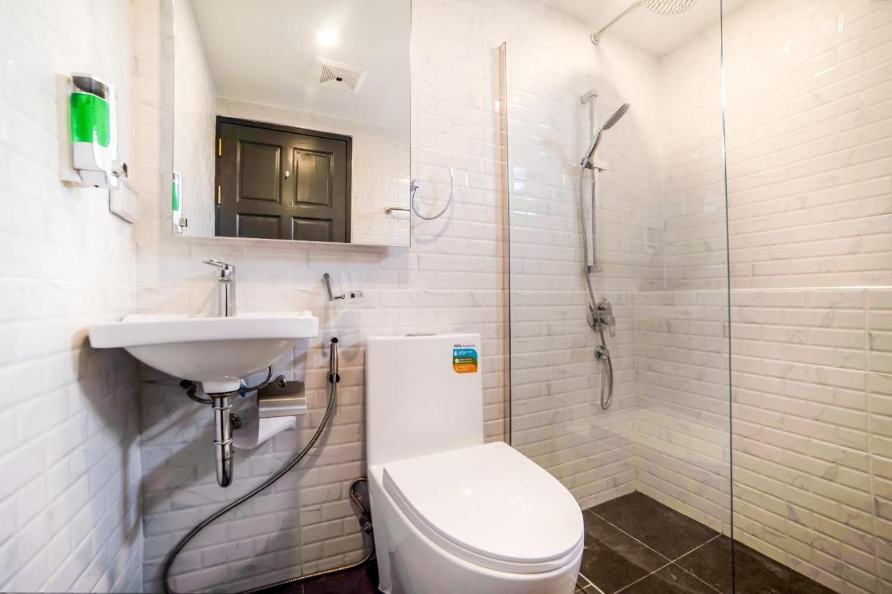 Roomquest Sukhumvit36 Bts Thonglor Bangkok Bagian luar foto