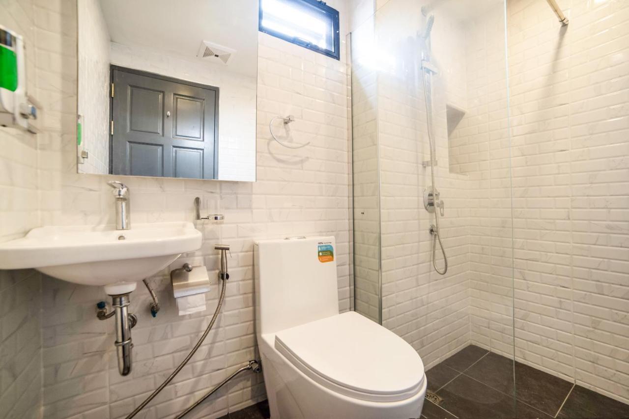 Roomquest Sukhumvit36 Bts Thonglor Bangkok Bagian luar foto